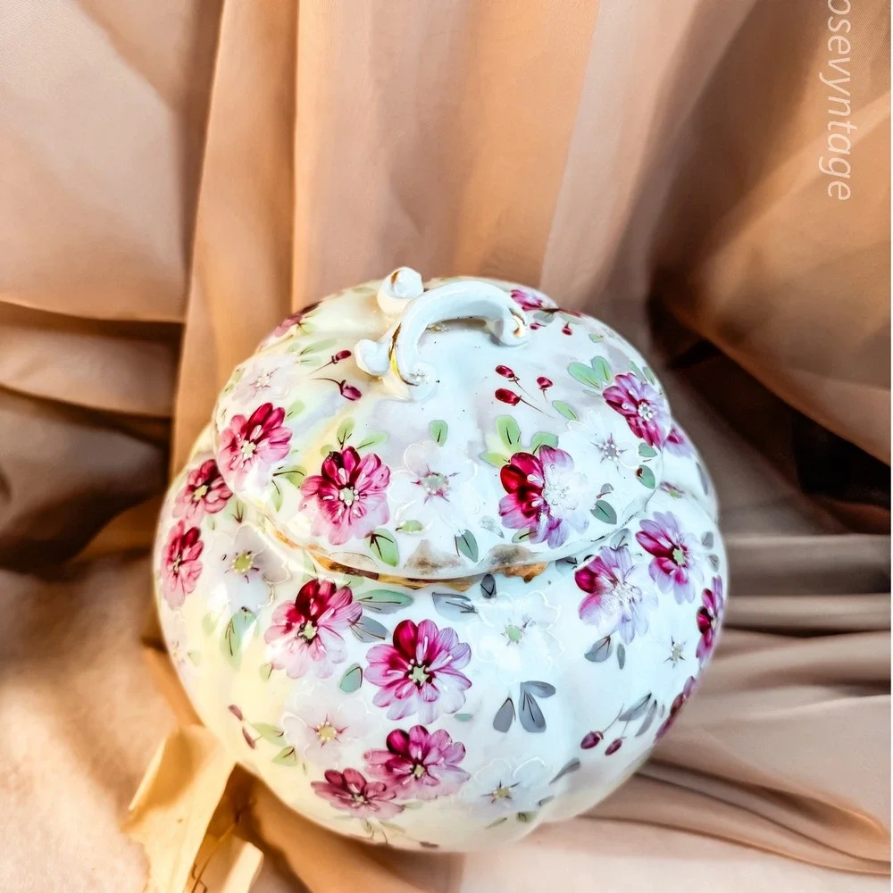 Floral‎ Antique Footed Cracker Jar